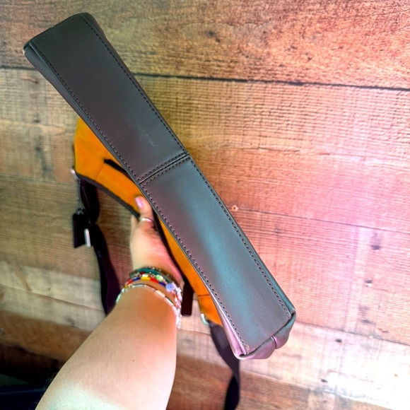 Unisex Coach Camden Canvas Zip Top Crossbody Bag - Picture 8 of 13